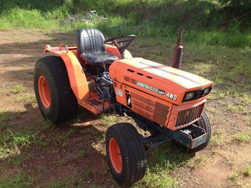 kubota B9200 USZCZELKA GŁOWICY